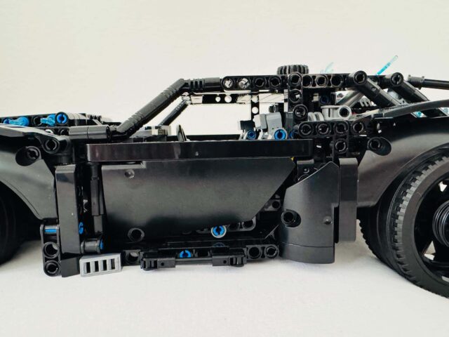 Batmobil aus dem Film The Batman aus Lego