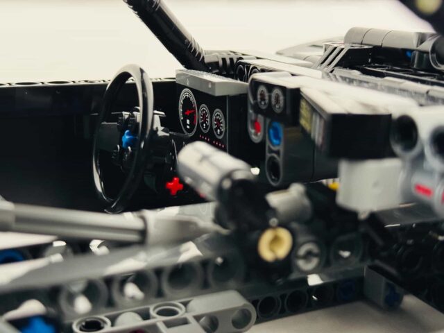 Batmobil aus dem Film The Batman aus Lego