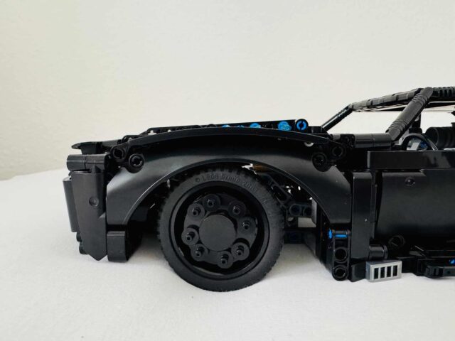 Batmobil aus dem Film The Batman aus Lego