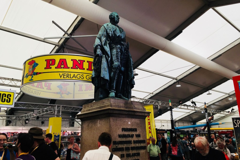 Comic Salon Erlangen 2018: Der Marktgraf überwacht den Comic Salon