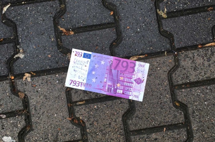 Geld auf der Strasse