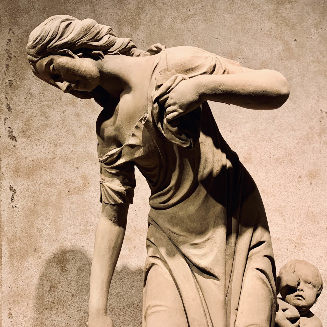 Weibliche Skulptur